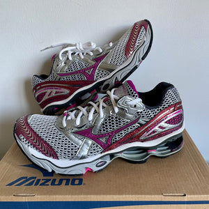 2010 Mizuno Wave Creation 12