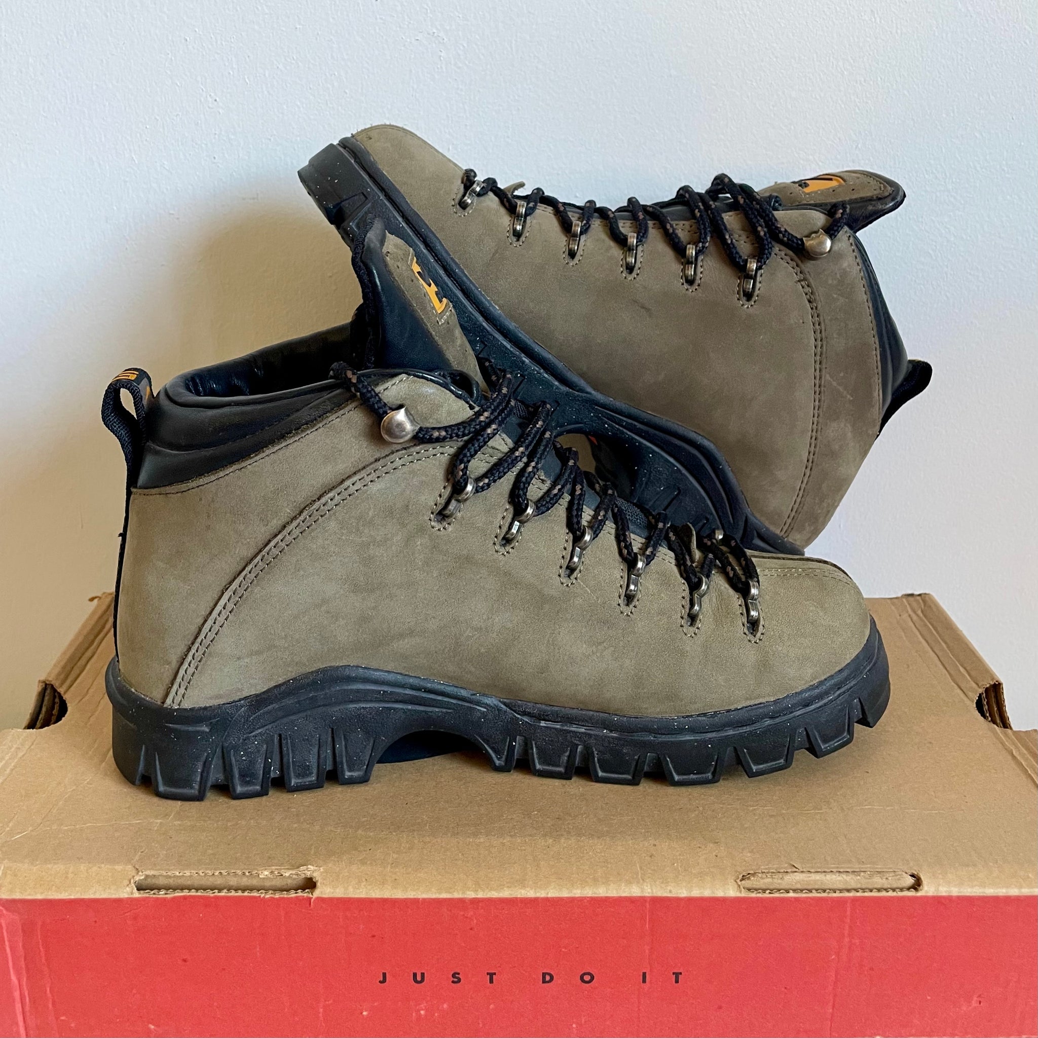 1998 Nike ACG Gimli – Eclectic Heat display picture 1