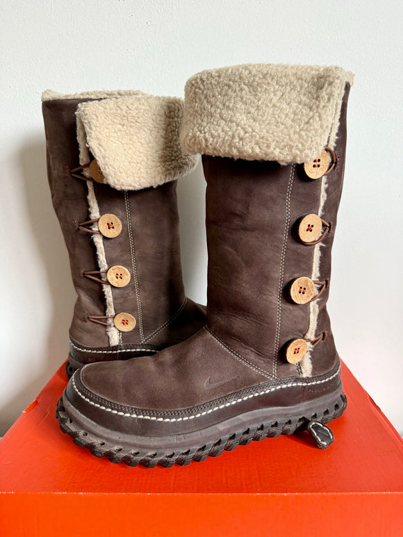 2009 Nike ACG Women's Valenka Brown