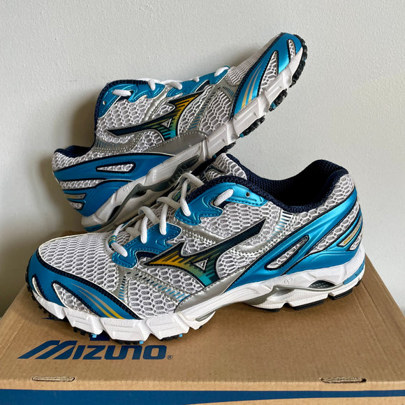 2009 Mizuno Wave Rider 12