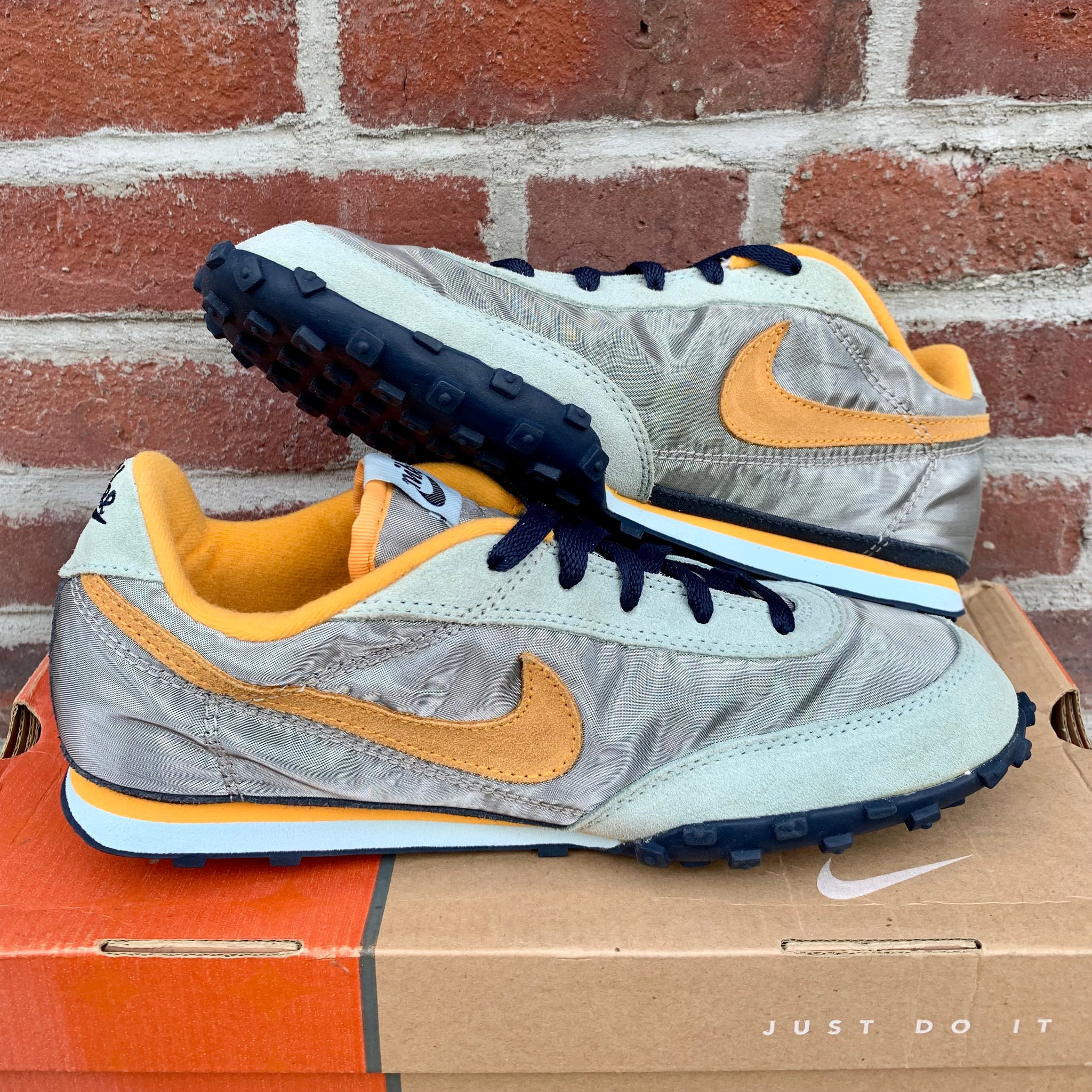 Vintage nike waffle racer sales