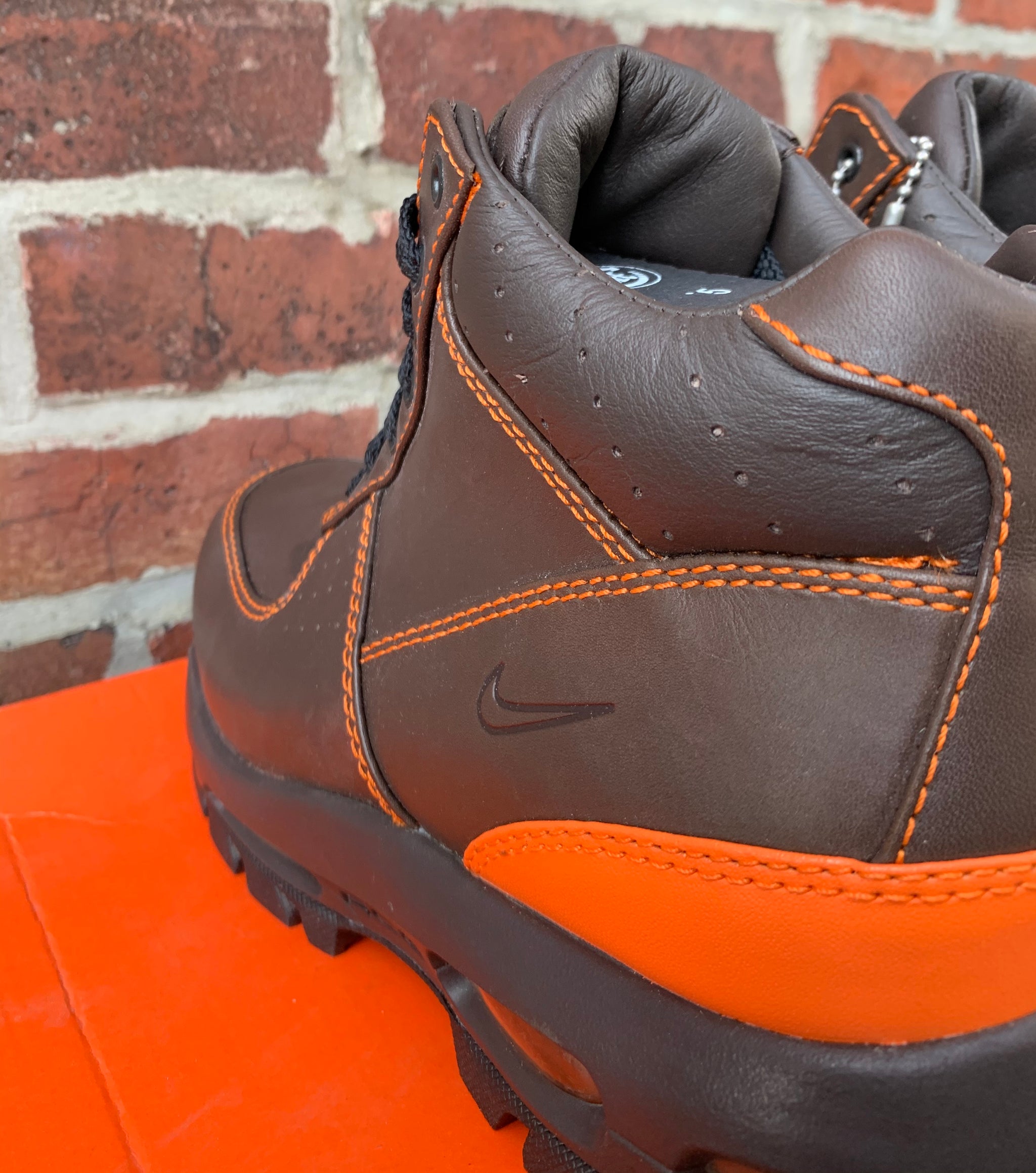 Nike ACG Air Max Goadome \'Dark Cinder\' (2008) Size 9.5 Nike Air Max Goadome Premium - Men main image 2