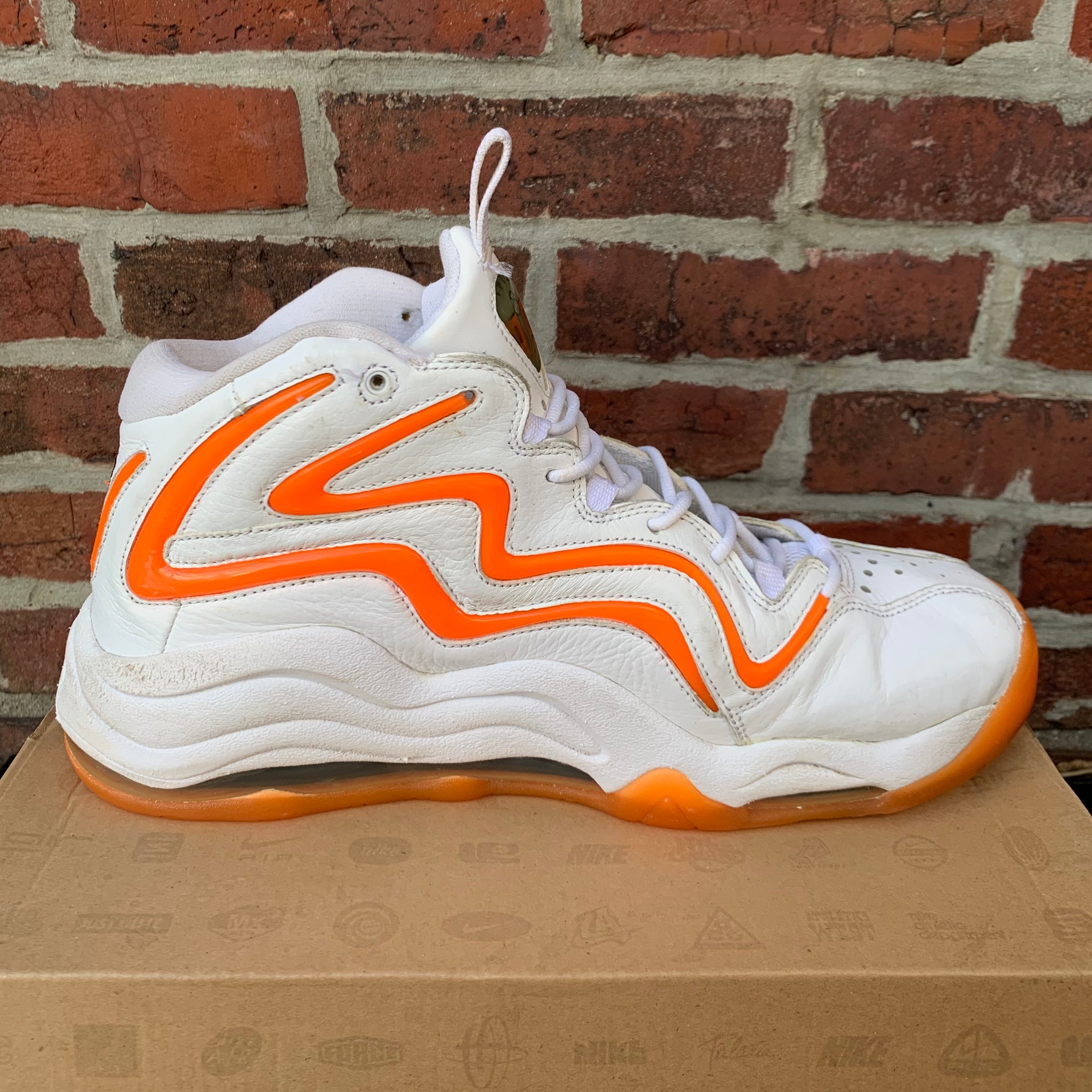 2010 Nike Air Pippen 1 White/Dark Grey-Total Orange – Eclectic Heat